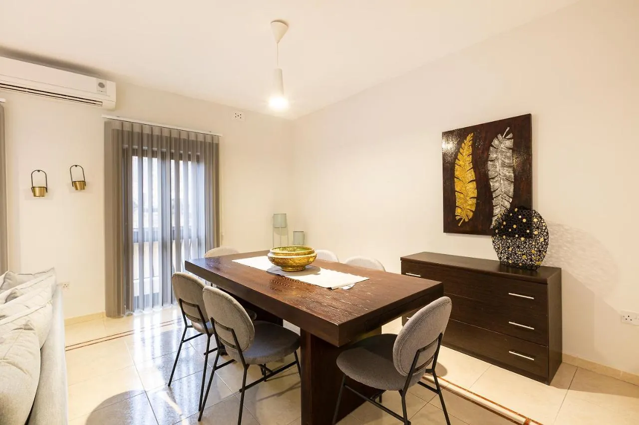 Sliema Central Apartment Just Minutes From The Beach By Jl