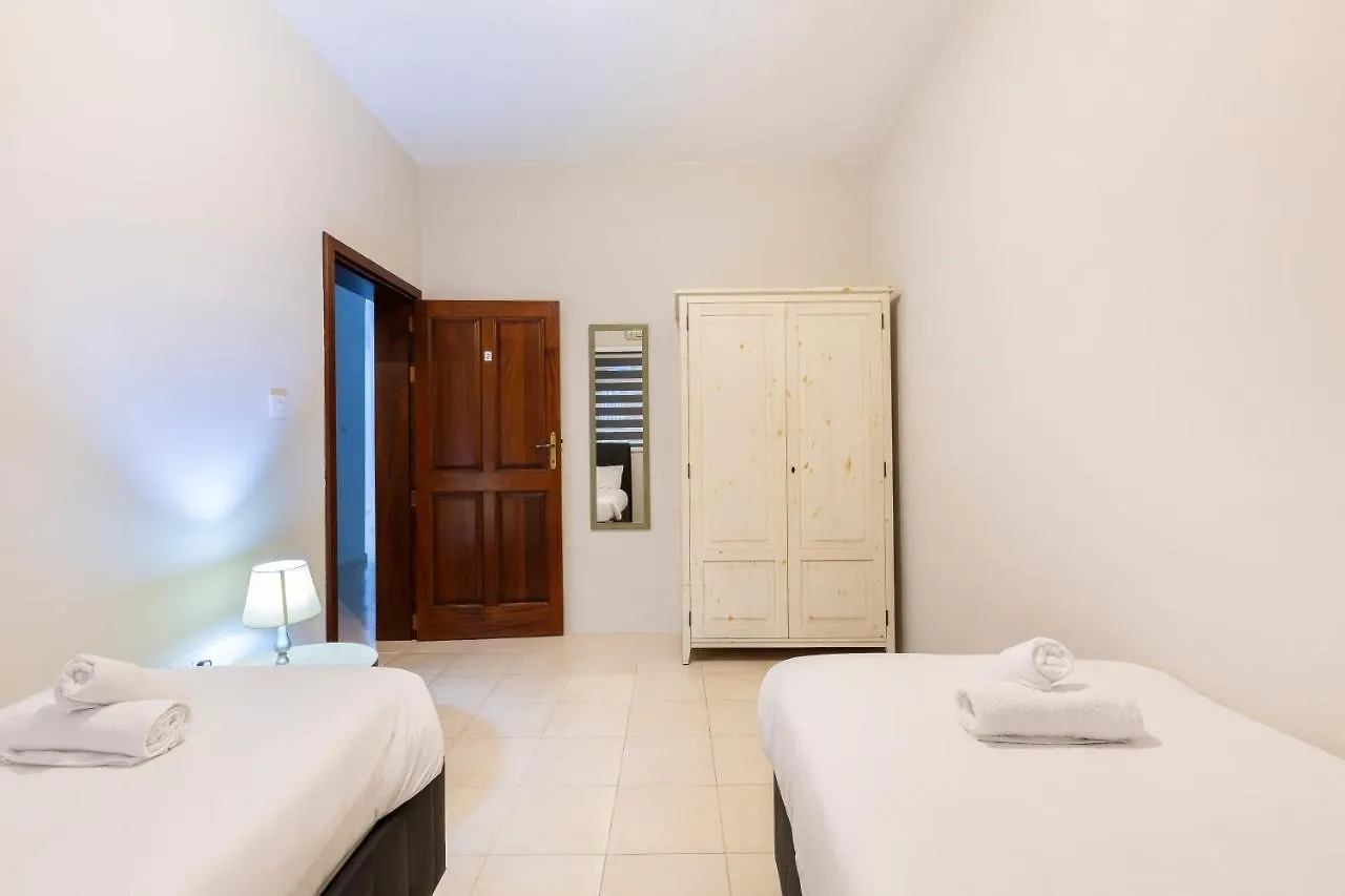 Sliema Central Apartment Just Minutes From The Beach By Jl